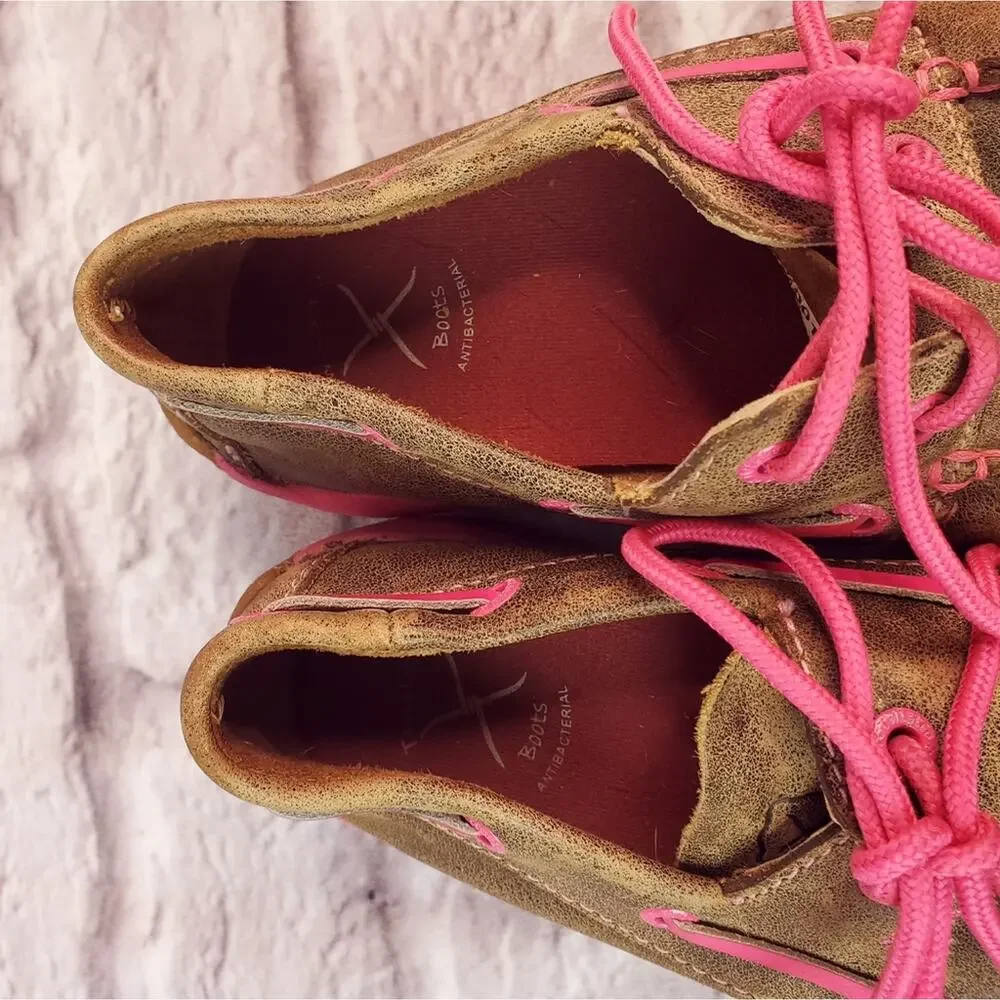 Youth Twisted boots driving bomber moc pink leather shoes size 1 (3t)